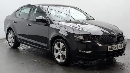 Used 2019 Skoda Octavia SE Drive Hatchback | £11,650 (Good price)