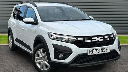Used Dacia Jogger Expression 141 HP (103 kW) 2025 MPV