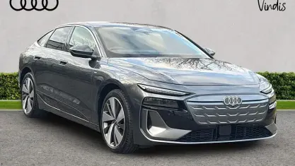 Begagnad Audi A6 e-tron S-Line 210 kW (286 HK) 2025 Kombi