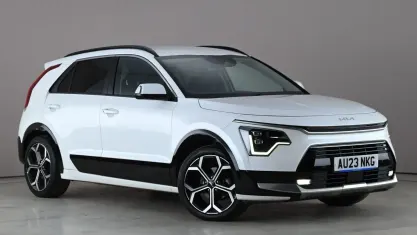 Used Kia Niro 141 HP (103 kW) 2023 White SUV