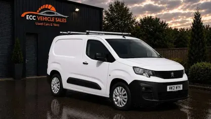 Used Peugeot Partner 131 HP (96 kW) 2021 White MPV