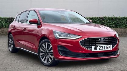 Używany Ford Focus Titanium X 125 KM (91 kW) 2023 Czerwony Hatchback