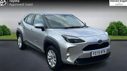 Used Toyota Yaris Cross 116 HP (85 kW) 2026 Silver SUV