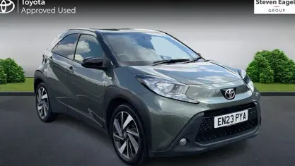 Used Toyota Aygo X 72 HP (52 kW) 2023 Green SUV