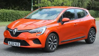 Orange Used 2022 Renault Clio V Iconic Hatchback | £9,995 (Fair price)