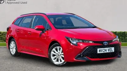 Used Toyota Corolla 140 HP (102 kW) 2024 Red Estate