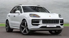 White Used 2025 Porsche Cayenne SUV | £85,440 (Fair price)