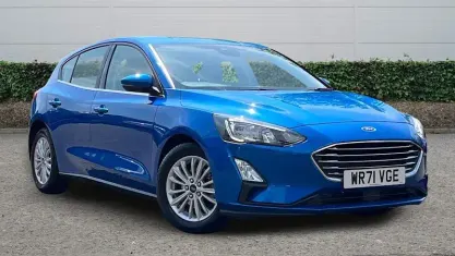 Used Ford Focus Titanium 125 HP (91 kW) 2021 Blue Hatchback
