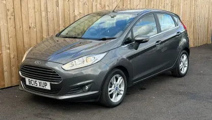 Used Ford Fiesta Zetec 75 HP (55 kW) 2015 Grey Hatchback