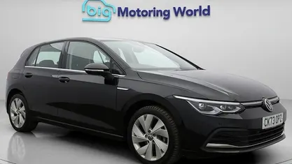 Used VW Golf VIII Style 131 HP (96 kW) 2023 Hatchback