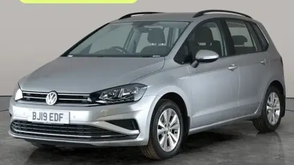 Used VW Golf VII SE 131 HP (96 kW) 2019 Silver Hatchback