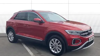 Used VW T-Roc Style 150 HP (110 kW) 2023 Red SUV