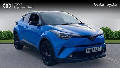 Used Toyota C-HR 122 HP (89 kW) 2019 Cyan splash bitone SUV