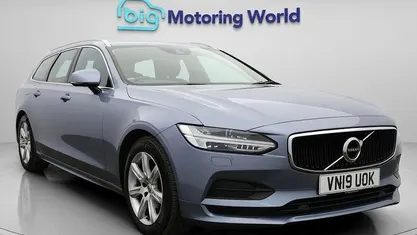 Used Volvo V90 Momentum 190 HP (139 kW) 2019 Blue Estate