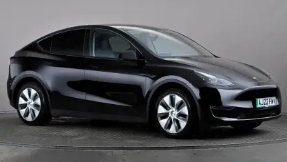 Used Tesla Model Y Long Range AWD 286 kW (389 HP) 2025 SUV