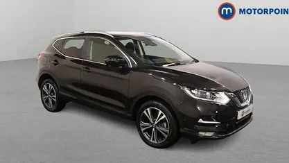 Black Used 2020 Nissan Qashqai N-Connecta SUV | £14,199 (Fair price)