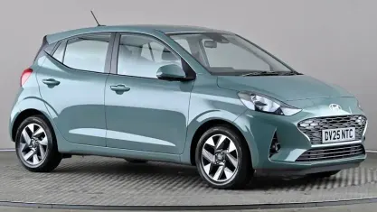 Usado Hyundai i10 Advanced 79 HP (58 kW) 2025 Verde Citadino