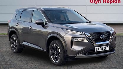 Używany Nissan X-Trail N-Connecta 163 KM (119 kW) 2025 Szary SUV