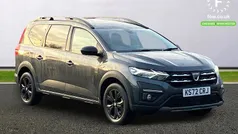Grey Used 2022 Dacia Jogger Extreme MPV | £13,999 (Fair price)