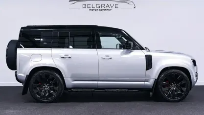 Used Land Rover Defender S 250 HP (183 kW) 2022 Silver SUV