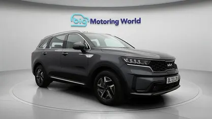 Grey Used 2022 Kia Sorento SUV | £28,300 (Good price)