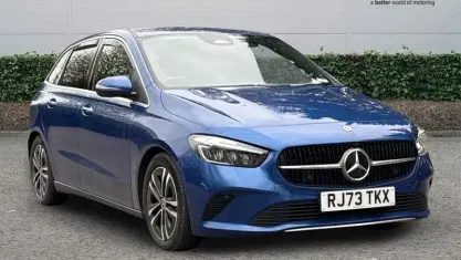 Used Mercedes B200 Executive 163 HP (119 kW) 2024 Blue Hatchback