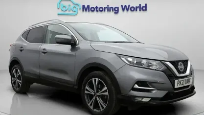 Begagnad Nissan Qashqai N-Connecta 140 HK (102 kW) 2020 Grå SUV
