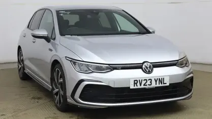 Used VW Golf VIII R-line 150 HP (110 kW) 2023 Hatchback