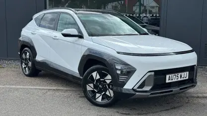 Used Hyundai Kona Ultimate 129 HP (94 kW) 2025 White SUV