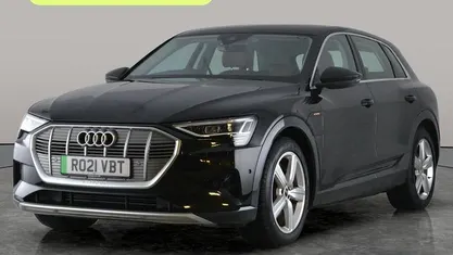 Begagnad Audi e-tron Advanced 230 kW (313 HK) 2021 Svart SUV