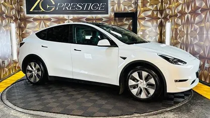 Used Tesla Model Y Long Range AWD 286 kW (389 HP) 2025 SUV
