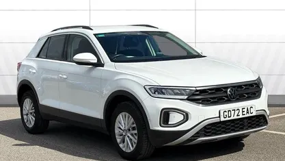 Begagnad VW T-Roc Life 150 HK (110 kW) 2025 SUV