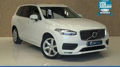 Used Volvo XC90 Momentum 235 HP (172 kW) 2021 SUV