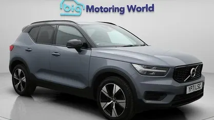 Used Volvo XC40 R-Design 211 HP (155 kW) 2021 SUV
