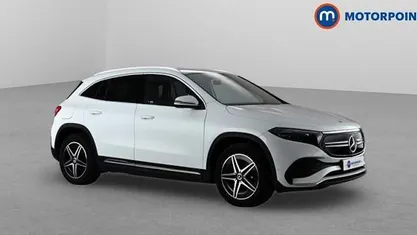 Begagnad Mercedes EQA250+ AMG line 139 kW (190 HK) 2023 Vit SUV