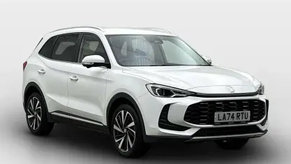 Second-hand MG ZS Trophy 196 CP (144 kW) 2024 Alb SUV
