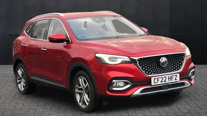 Red Used 2022 MG HS Exclusive SUV | £16,525 (Fair price)