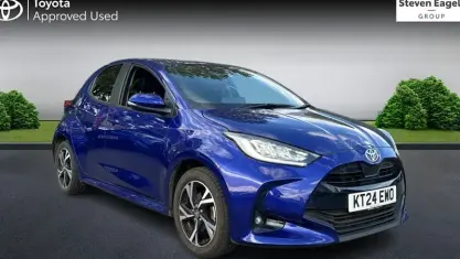 Used Toyota Yaris Design 116 HP (85 kW) 2024 Blue Hatchback