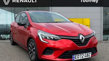 Used Renault Clio Evolution 90 HP (66 kW) 2022 Red  Hatchback