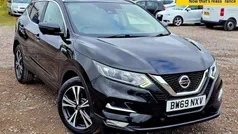 Black Used 2018 Nissan Qashqai N-Connecta SUV | £10,988 (Good price)