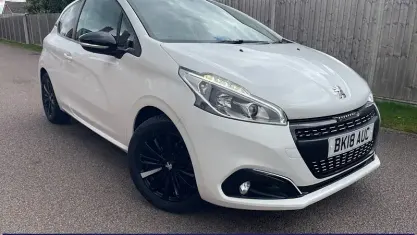 Used Peugeot 208 82 HP (60 kW) 2017 Hatchback