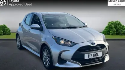 Used Toyota Yaris 116 HP (85 kW) 2023 Silver Hatchback