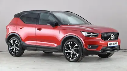 Usado Volvo XC40 R-Design Pro 150 HP (110 kW) 2019 SUV