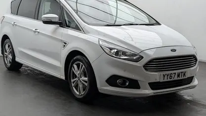 Used Ford S-MAX Titanium 150 HP (110 kW) 2017 White MPV