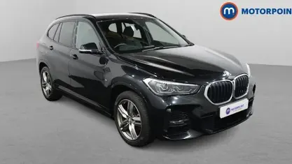 Usado BMW X1 M Sport 136 HP (100 kW) 2022 Preto SUV