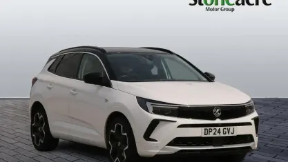 Used Vauxhall Grandland X Ultimate 224 HP (164 kW) 2024 White SUV