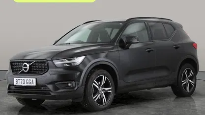 Used Volvo XC40 R-Design 163 HP (119 kW) 2020 Black SUV