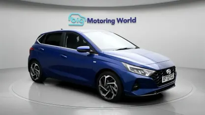 Used Hyundai i20 Premium 101 HP (74 kW) 2022 Blue Hatchback