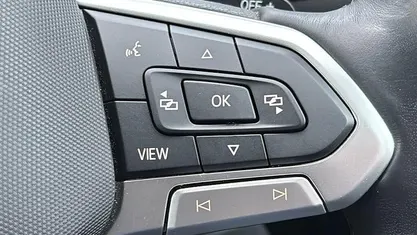 Used 2025 VW T-Roc Style SUV | £20,599 (Fair price)