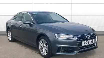 Usado Audi A4 Comfort 150 HP (110 kW) 2019 Cinzento Sedan